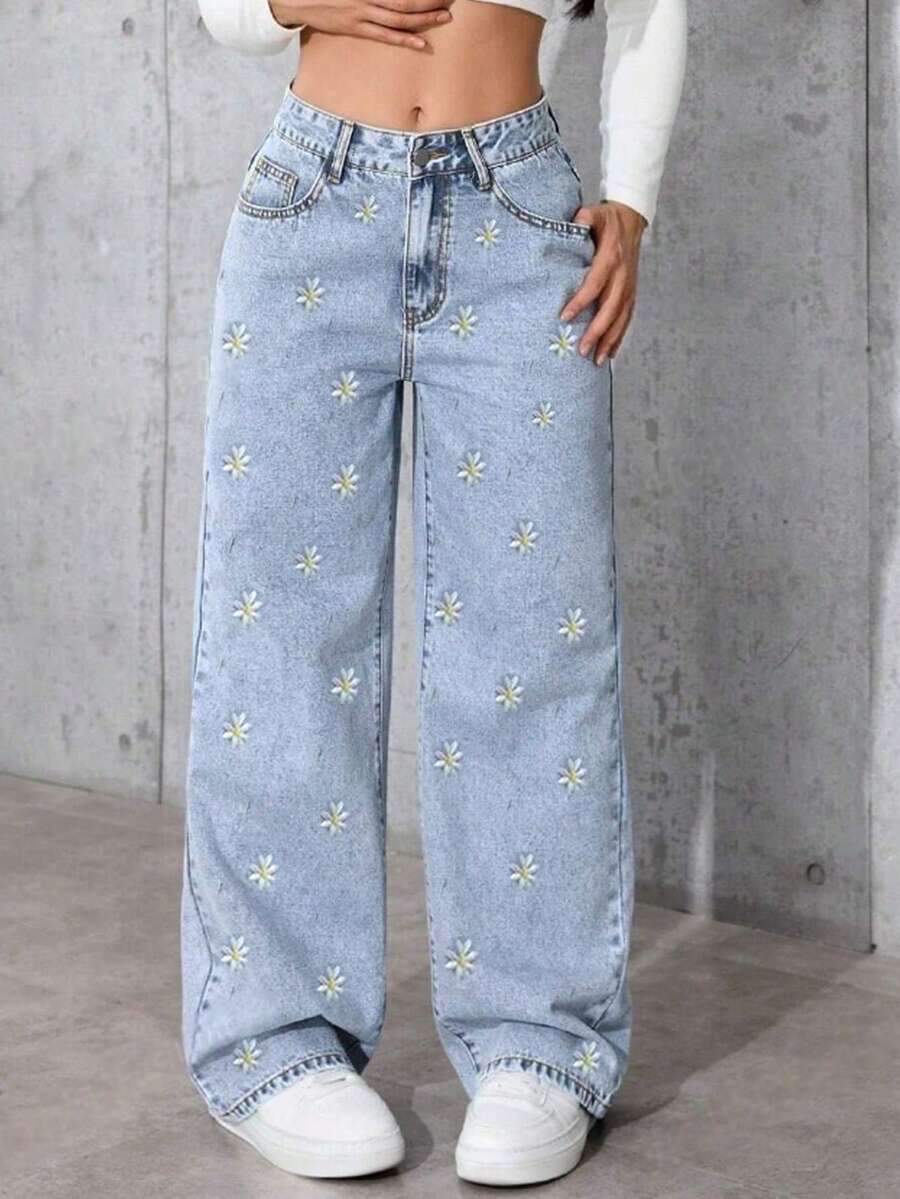 Tween Girls' Pocket Flare Loose Casual Daisy Embroidered Jeans