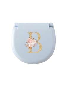 1个蓝色缝纫工具盒，金色三花字母图案，金色A-Z字母图案，缝纫初学者完美礼物：1套便携式迷你缝纫工具包 - 可折叠，DIY缝纫用品和配件，适合旅行者和应急衣物收纳，迷你针盒，便携式小型针包，缝纫工具组合套装，适合酒店、宿舍、学校必备