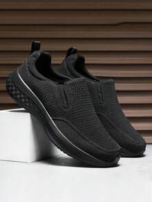 2025 Baskets légères et respirantes à enfiler pour hommes, chaussures de sport grande taille, mocassins décontractés pour un port quotidien