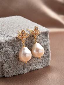 1 Pair 18K Gold Plated Natural Pearl Teardrop Four-Leaf Clover Earrings, Suitable For Women's Daily, Evening Party, Holiday Wear, Gift For Her - White - View 1