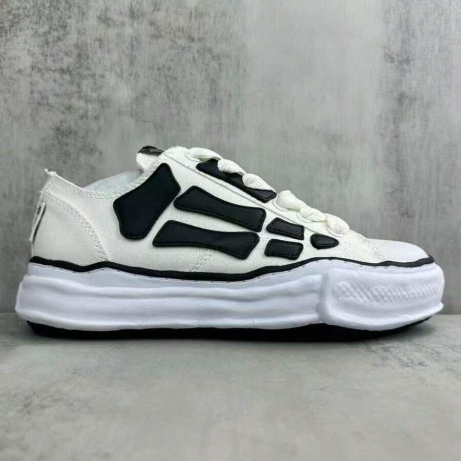 Tênis Clássico Novo, Antiderrapante, Leve e de Cano Baixo, Ideal para Skate e Campus, Tênis Feminino Clássico de Lona de Cano Baixo, Branco com Pregas, Unissex - Branco - Ver 1
