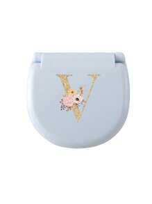 1个蓝色缝纫工具盒，金色三花字母图案，金色A-Z字母图案，缝纫初学者完美礼物：1套便携式迷你缝纫工具包 - 可折叠，DIY缝纫用品和配件，适合旅行者和应急衣物收纳，迷你针盒，便携式小型针包，缝纫工具组合套装，适合酒店、宿舍、学校必备