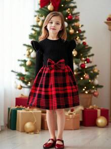 少女情人节蝴蝶结装饰长袖圆领连衣裙