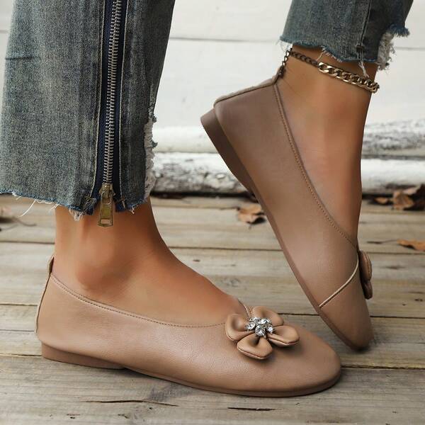 Mocassins pour femmes, chaussures plates, confortables et élégantes avec un tissu intégré de fleurs en strass, nœud papillon