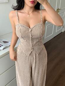 一套杏色单排扣收腰吊带背心和阔腿裤，性感优雅，魅力休闲装，适合约会、派对，也适合新年、情人节等场合。 - 杏色 - 查看 1