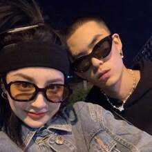 1pc Retro Square Frame Fashion Unisex Fashion Glasses, Rectangular Glasses For Small Face, Yellow Lens Vintage Fashion Glasses, Fashionable Protective Beach Accessory Fashion Glasses, Suitable For Pairing With Sweaters, Jackets, Hoodies, Jumpsuits, And Cargo Pants - Champagne - View 3