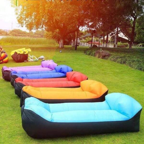Sofá inflable rojo de red para exteriores, tumbona portátil, para descansar, para el almuerzo, para acampar, taburete plegable, para barbacoa, ideal para fiestas al aire libre en el mar, fiestas de barbacoa y hogueras.