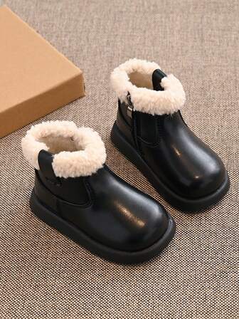This Children's Fleece-Lined Hook And Loop Ankle Boots Are Suitable For Wearing In Winter