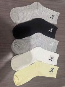 5 双装 女式可爱蝴蝶结中筒袜 卡通动漫 时尚舒适长袜 黑白灰色 袜子 - 彩色 - 查看 4