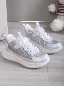 1双时尚舒适轻便的春季儿童魔术贴运动鞋。夏季透气镂空中大童跑鞋。学生日常穿着防滑耐用EVA外底。模压鞋垫，稳固贴合，鞋底柔软，适合日常穿着和跑步。 - 白色 - 查看 3