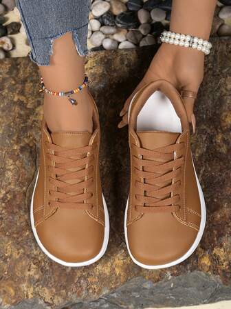 Women's Plus Size Wide Fit Minimalist Style Leather Patchwork Lace-Up Barefoot Shoes, Suitable For Outdoor Sports