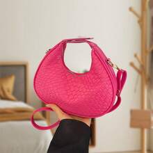 Bolso de mano retro tejido para mujer: bolso de media luna de textura suave, versátil para llevar debajo del brazo, de un solo hombro o cruzado. - Rosa Fucsia - Ver 4