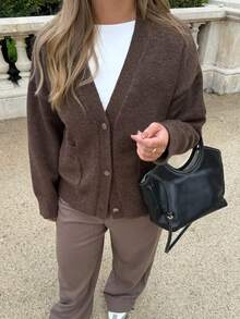 Women's Comfortable Soft Brown Knitted Sweater, European And American Style, Autumn/Winter - Brown - View 1