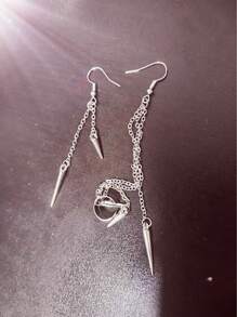 1 Pair Vintage Gothic Style Zinc Alloy Rivet & Tassel Earrings, Suitable For Women's Daily Wear - Silver - View 5