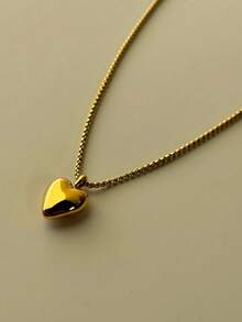 1件不锈钢镀金镂空心形吊坠项链，刻有“Mon Amour”字样，男女皆宜的18K镀金颈链，适合日常佩戴、约会、情人节礼物 - 金色 mon amour - 查看 2