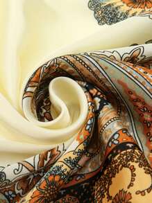 1pc New Satin Square Scarf For Men And Women 70*70cm Satin Floral Geometric Pattern, Elegant Retro Bohemian Style Headscarf, Fashionable And Versatile Neutral Square Scarf, Suitable For Daily And Casual Occasions, Can Also Be Used As A Holiday Gift