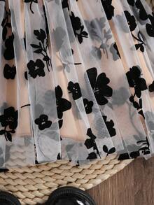 Sukienka dla dziewczynek na wiosnę i jesień, z okrągłym dekoltem, długim rękawem, spódnicą z siateczki i falbanką, wygodna, elegancka i urocza, odpowiednia do codziennego noszenia przez dziewczynki - Czarne - Zobacz 6