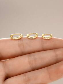 EleRunis 1 PC 925 Sterling Silver Classic Cubic Zirconia 6mm-8mm Huggie Hoop Earrings 18K Gold Plated Hypoallergenic Tiny Cartilage Huggie Earring Piercing Jewelry For Women Daily Wear - Gold - View 2