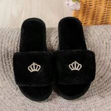 Premium Fashion Crown Decor Plush Slippers, Soft & Comfortable For Women, Suitable For Living Room And Bedroom, All Season