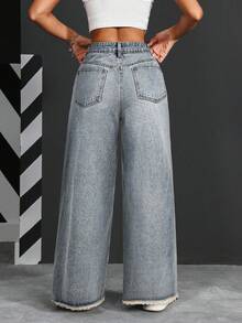 Eleganckie, szerokie, damskie jeansy z denimu w jednolitym kolorze, z kieszenią na zamek i guzikiem - Jasny jeans - Zobacz 5