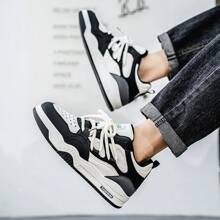 1 Pair Men's Casual Lace-Up Letter Print PU Skateboarding Shoes, Non-Slip Outdoor Sports Sneakers