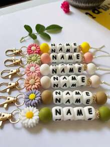 1 pieza Llavero de silicona con margarita personalizada, hebilla con nombre personalizado, regalo conmemorativo, regalo de Año Nuevo (personalizable de 1 a 3/4 a 6/7 a 9/10 a 12 caracteres)
