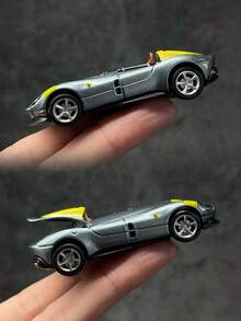 Burago 1 Stück Miniatur Legierung  SP1 Simulationsmodell Auto, reibungslos rollend mit Federung, öffnbare Heckklappe, Gummireifen, realistisches Sammlerstück, Dekoration für Zuhause oder Auto, Geschenk für Freund, Halloween, Weihnachten, Geburtstag