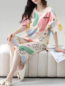 女士两件套睡衣套装，夏季短袖圆领七分裤休闲宽松睡衣套装，女士花卉撞色小熊印花杏色家居服，休闲居家服 | 可爱睡衣套装 | 易护理面料（图案随机印制） - 彩色 - 查看 2