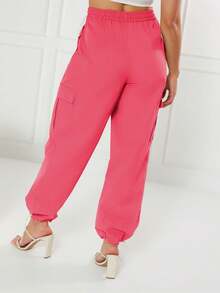 Calça Cargo Feminina com Perna Larga Bolso com Abas Cordão na Cintura