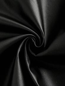 褶裥开衩纯色PU皮革高开衩半身裙，适合日常穿着、生日派对、下午茶、旅行、机场出行，以及春秋季节。