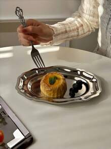 1pc Vintage French Stainless Steel Oval Tray, Retro Floral Oval Plate, Dessert Dish Tableware