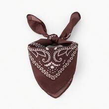 这款多功能围巾/头巾/领巾采用涤纶材质，饰有腰果花图案，适合嘻哈、街舞、欧美风格以及户外活动等场合。 - 彩色 - 查看 3