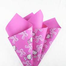 Sanrio 10 Pcs Of Kitten Bow Flower Wrapping Paper, With The Cute Hello Kitty Pattern As The Theme, Suitable For Various Occasions. Whether It's Halloween, Christmas Or Valentine's Day, It Can Add To The Festive Atmosphere For You. In Addition, It Is Also Very Suitable For Packaging Wedding Flowers, Adding A Romantic Touch To Your Special Moment.