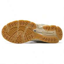 New Balance 1906R 男士运动鞋，透气网眼皮革，舒适缓震，经典款式，抓地力出色，适合日常穿着 M1906RQ - 綠色奶油 - 查看 4