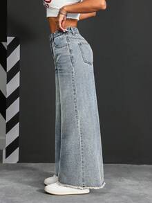 Eleganckie, szerokie, damskie jeansy z denimu w jednolitym kolorze, z kieszenią na zamek i guzikiem - Jasny jeans - Zobacz 3