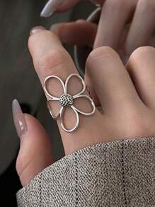 1pc Fashionable & Sweet Hollow Flower Adjustable Open Ring, Suitable For Women's Daily, Festival, Party Wear