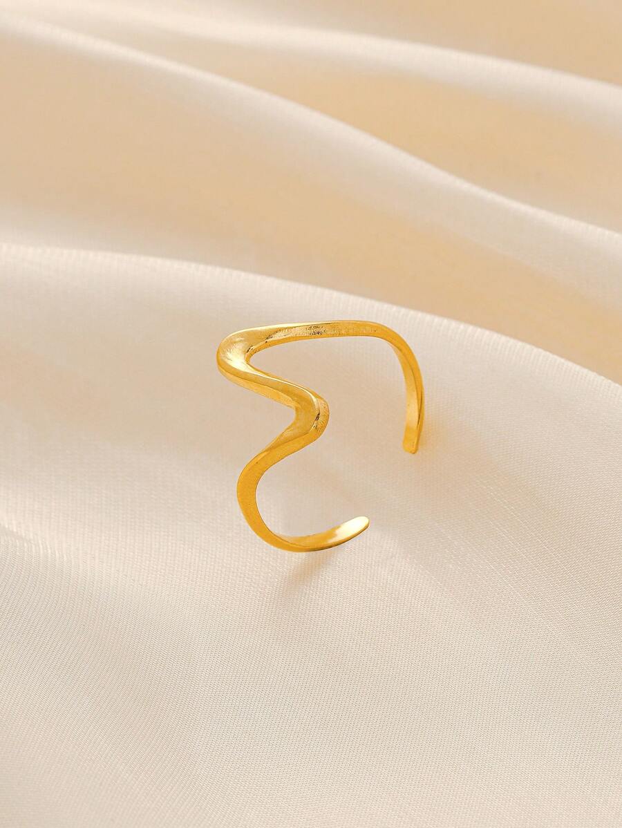 Structured Cuff Ring