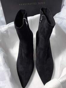 Novos Lançamentos Outono/Inverno 2025 Botas de Tornozelo de Salto Fino Estilo Francês Bico Fino, Design Minimalista para Uso Diário, Mulheres, Elegante, Salto Gatinho - Preto - Visão 4