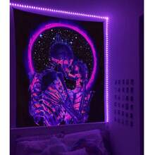 DS Free Shipping Simpkeely Blacklight Skull Tapestry, The Kissing Lovers Tapestry UV Reactive   Neon Tapestries Glow In The Dark Party Backdrop, Skeleton Wall Art For Bedroom – 51.2" X 59.1" - 中號(51.2"x59.1") - 查看 1