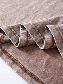 Cartoon  Printed Washed Cotton T-Shirt, Made Of 100% Cotton High-Quality Fabric, Fine Needle Carding, Relaxed And Comfortable, Suitable For Both Men And Women, Suitable For Young Street Hipsters. - 咖啡棕 - 查看 4