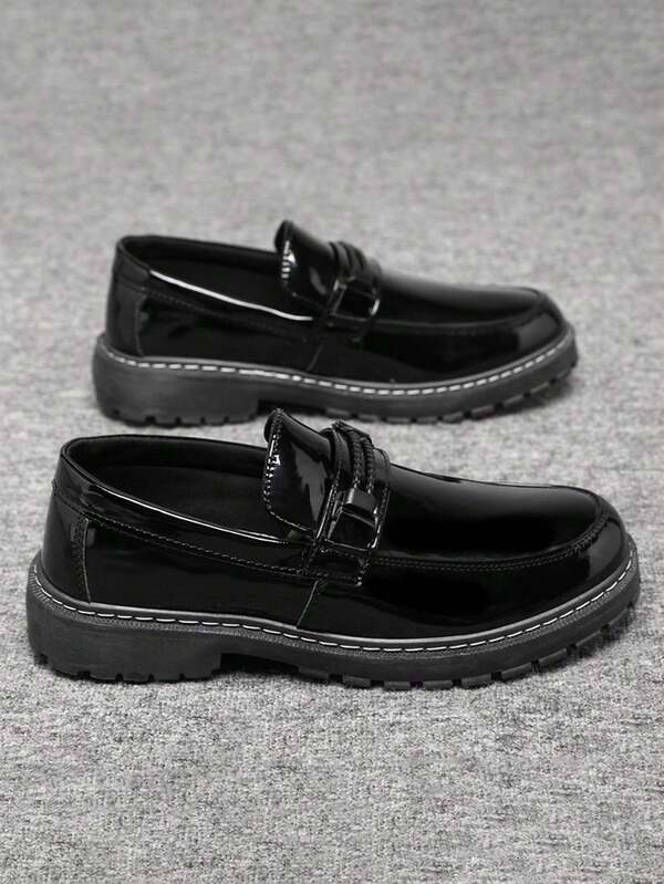 2025 Autunno Scarpe di moda business da uomo stile coreano, mocassini da ufficio in pelle verniciata nera con fibbia in metallo, scarpe da guida con suola morbida slip-on (i mocassini tendono a essere piccoli, si consiglia di ordinare una taglia in più per chi ha piedi più grandi)