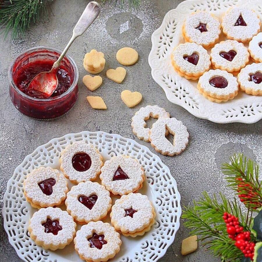 Bộ 9 khuôn dập hình mặt trăng, hình trái tim, dùng làm bánh quy kẹp mứt, dụng cụ làm bánh cho tiệc ngày lễ, trang trí sinh nhật Halloween, Giáng sinh, Ngày lễ tình nhân, Lễ Phục sinh kèm dụng cụ nhà bếp hình tròn hình hoa - Bạc - Xem 1