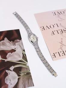 Armbanduhr für Frauen, luxuriös und elegant mit ovalem Zifferblatt, Edelstahlarmband, Damen Quarz Armbanduhr als Geschenk