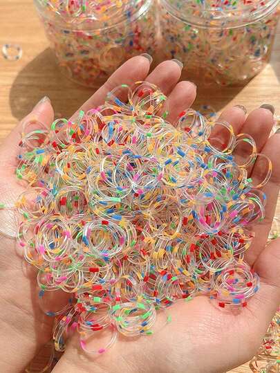 1000 piezas/500 piezas Conjunto de gomas de pelo de unicolor básico y simple de color aleatorio para mujeres. Accesorios de pelo elegantes y versátiles adecuados para salidas diarias, fiestas de ocio, ir a la playa, vacaciones, recogerse el cabello, hacer coletas, combinar con ropa, usar accesorios, tocados, bandas elásticas, sujetadores de coleta, gomas de pelo, scrunchies, ligas de pelo elásticas, regalos de accesorios de belleza para mujeres en el hogar, accesorios para la cabeza, gimnasio, deporte, atuendo para correr