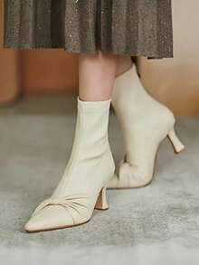 Fall/Winter 2025 Women's Fashion Twist Square Heel Versatile Comfortable High Heel Boots - Beige - View 7