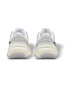 Nike 耐克 AL8 系列女子跑步鞋烟灰色金属银色低帮透气百搭 FJ3794-101 - 灰色 - 查看 4