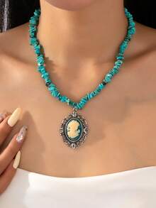 Figure Decor Oval Pendant Necklace - Multicolor - View 4