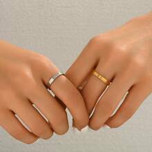 1枚18K镀金不锈钢几何开口戒指，风格百搭精致奢华，适合女性日常佩戴和参加派对，是送给女友的绝佳礼物。材质经典永恒，简约风格，适合日常佩戴。 - 幾何 - 查看 7