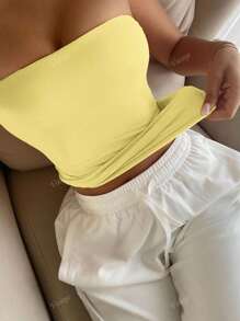 Camiseta sin tirantes básica de ajuste elástico y ceñido de color amarillo mantequilla para uso en todas las estaciones, diseño de moda de verano para el 4 de julio