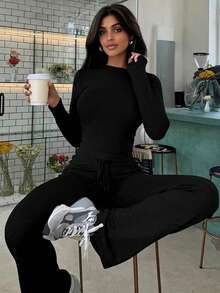 Women's Fashion Cropped Long Sleeve Top And Fitted Flare Pants Sports Suit, Autumn - Black - View 2